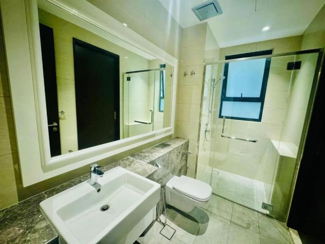 Crown Suites The Manor Klcc Kuala Lumpur City Center Apartment